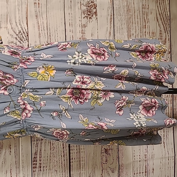 Live to be Spoiled cross back dress - Picture 4 of 9